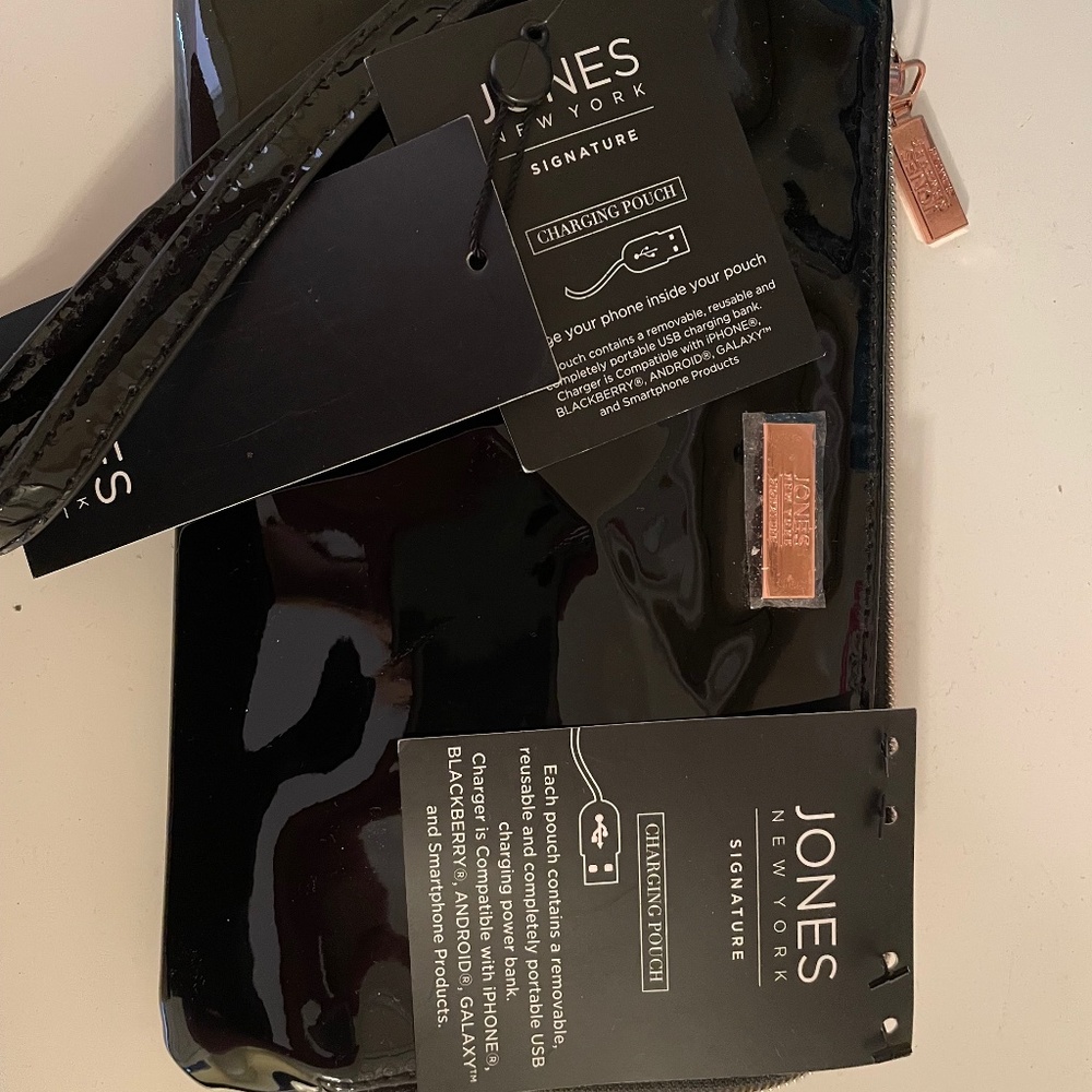 JONES NEW YORK Charging Pouch Purse